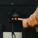 Automatischer Türöffner von Nestera – Hühnerklappe - Komfort und Sicherheit für Ihre Hühner – vista 2